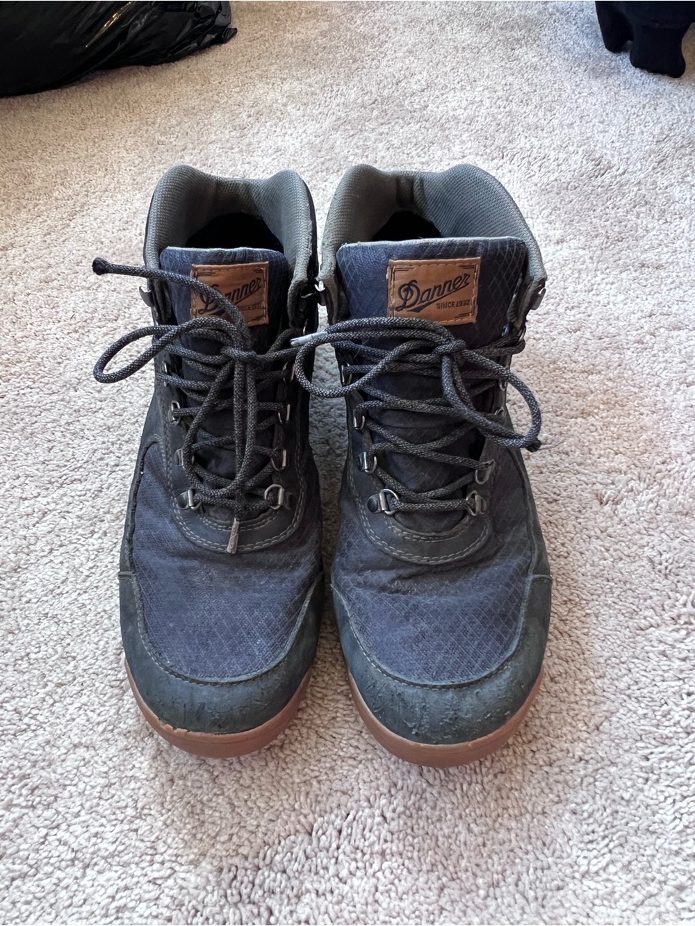 Danner Men's Black and Dark Grey Trail Boots